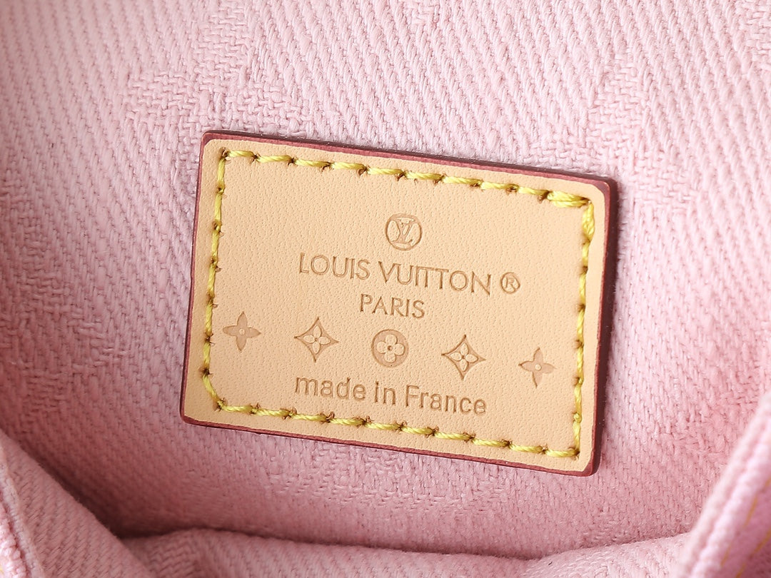Pretty pink purse with brown straps