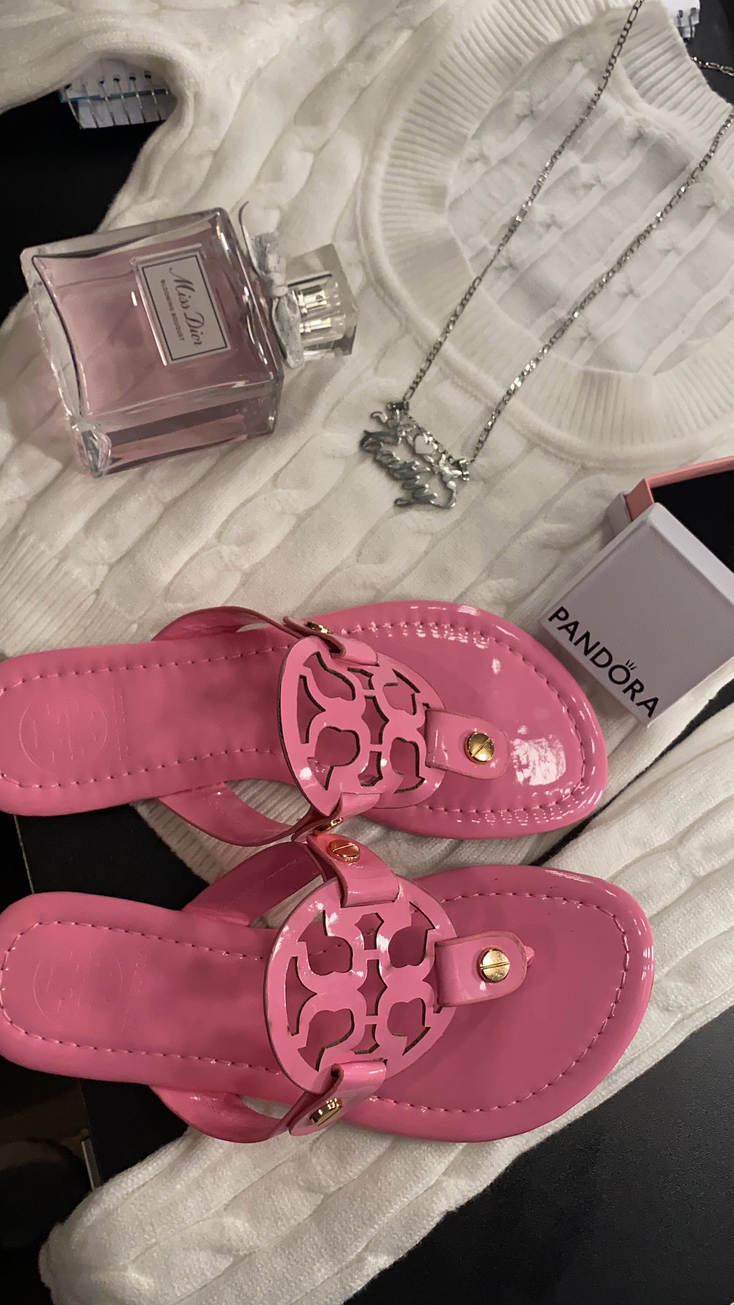 Pink sandals ( no box )