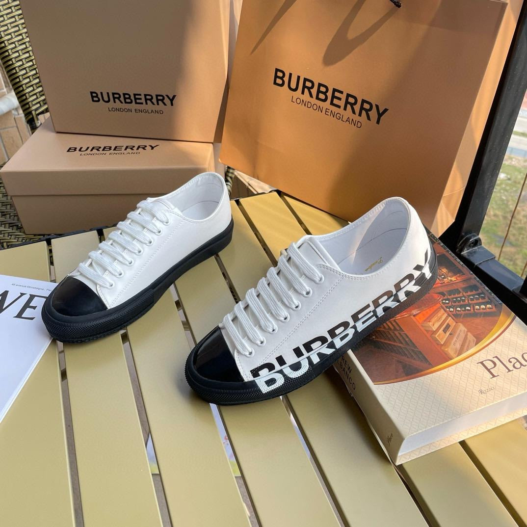 White Berry shoes with box