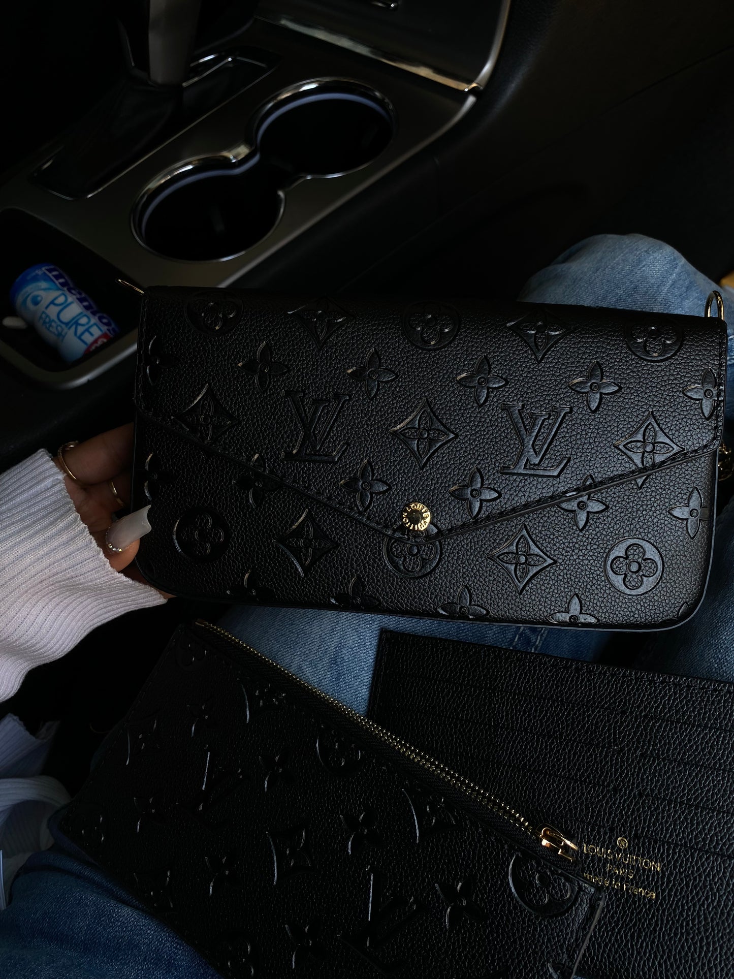 Black 3pc hand bag ( no box ,only dust bag )