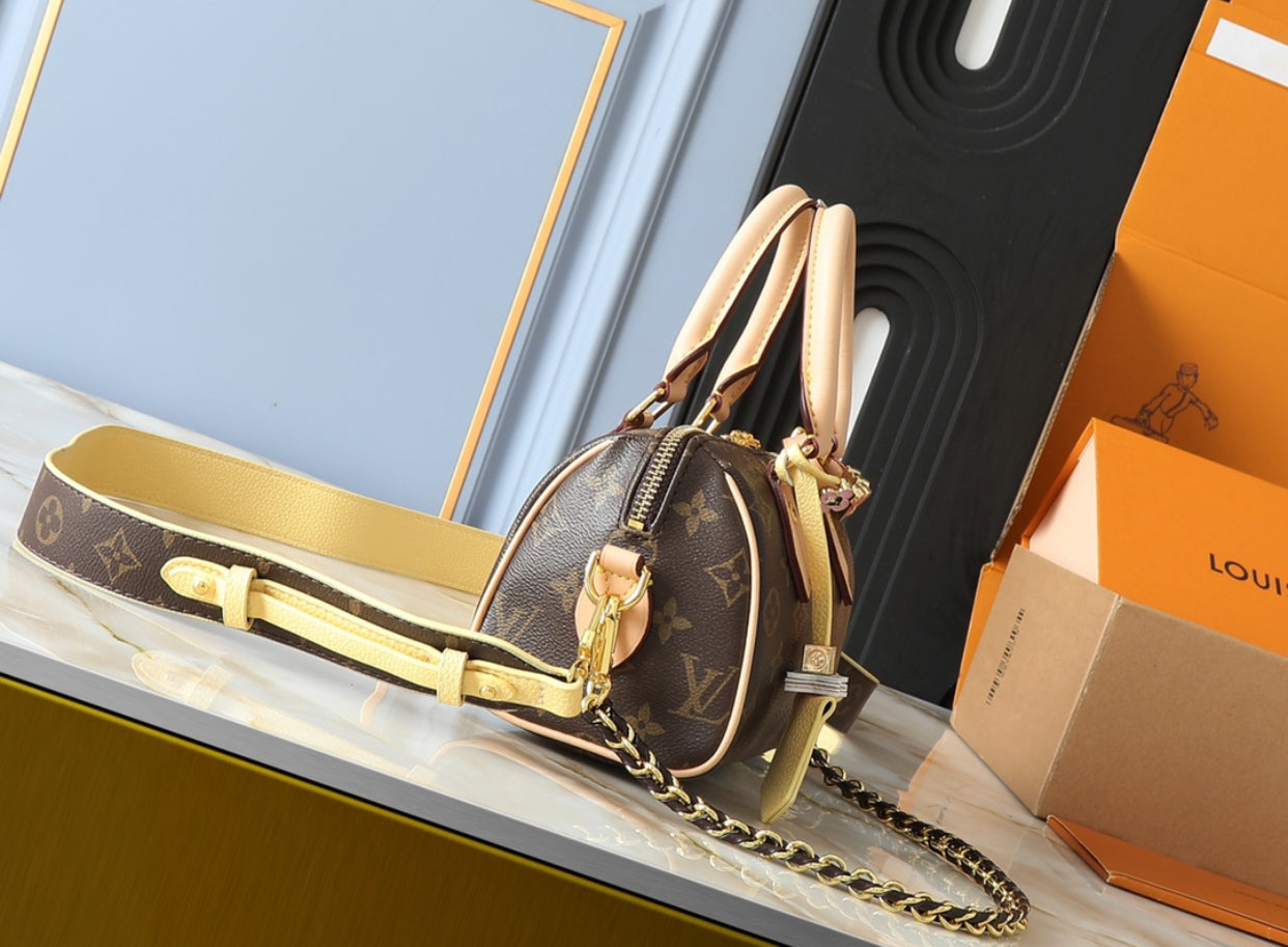 Brown monogram luxury hand bag