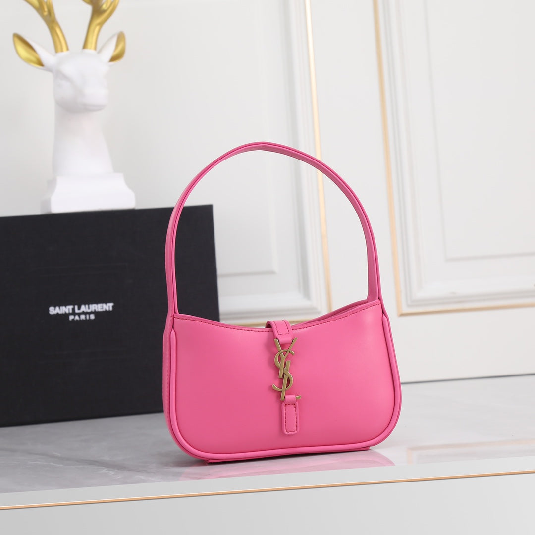 Dolly pink purse