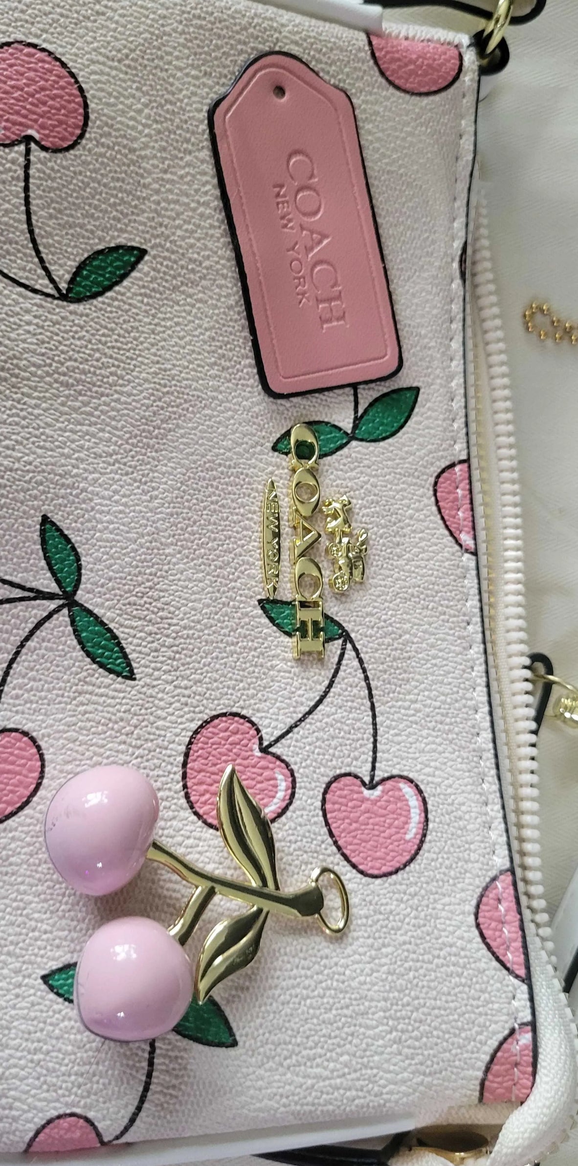 White cherry 🍒 bag ( no box )
