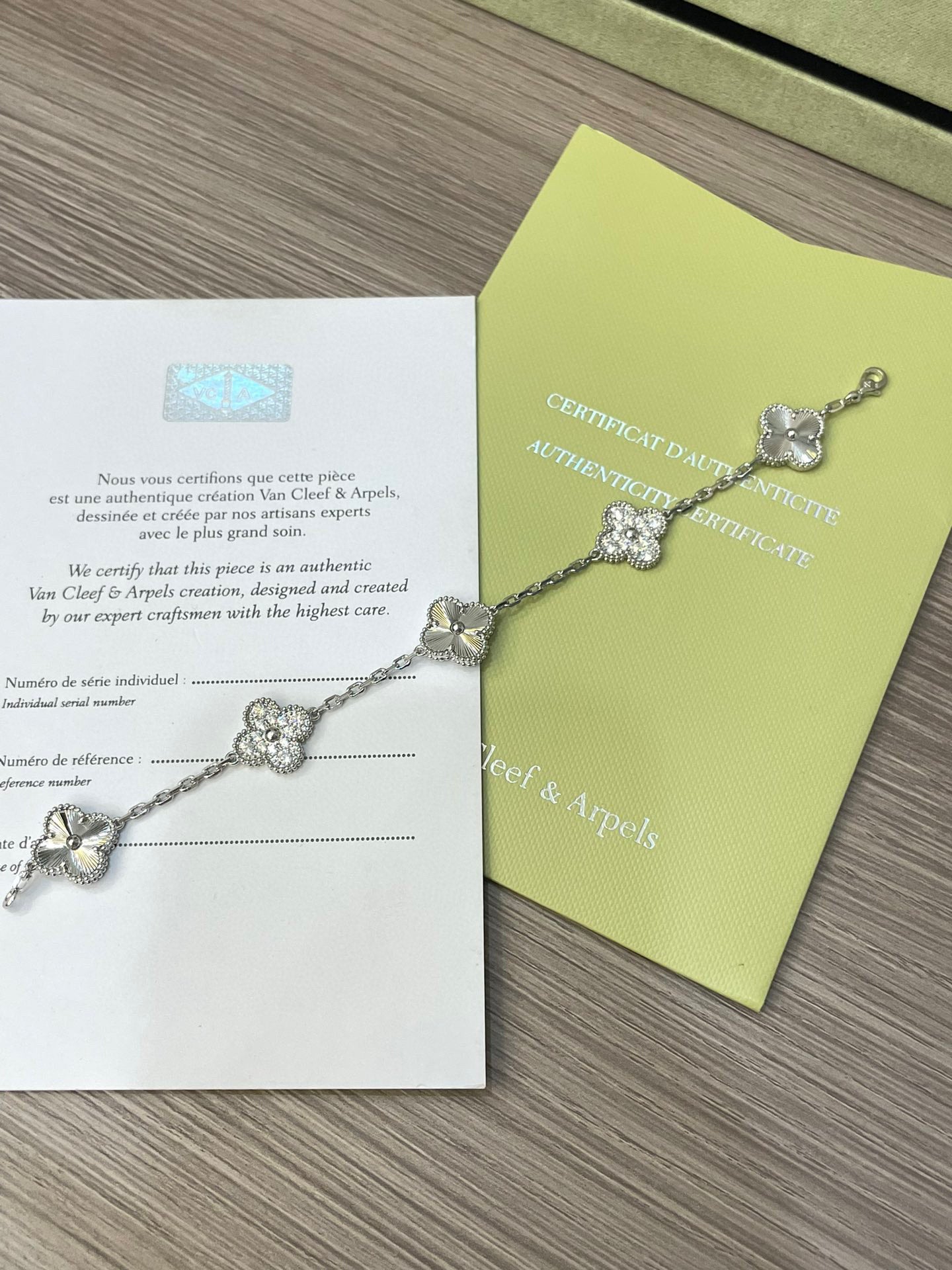 Silver clover bracelet with box