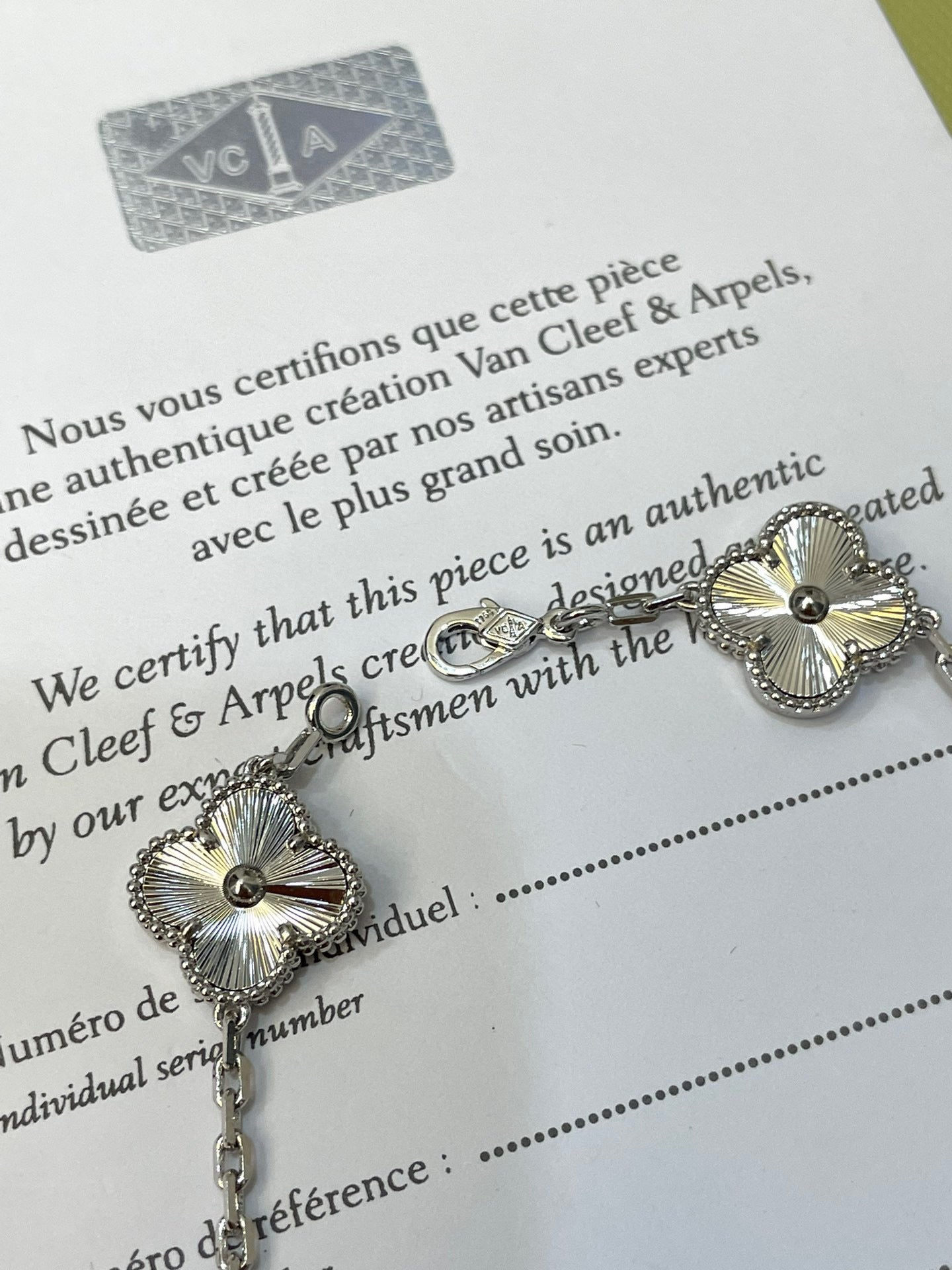 Silver clover bracelet with box