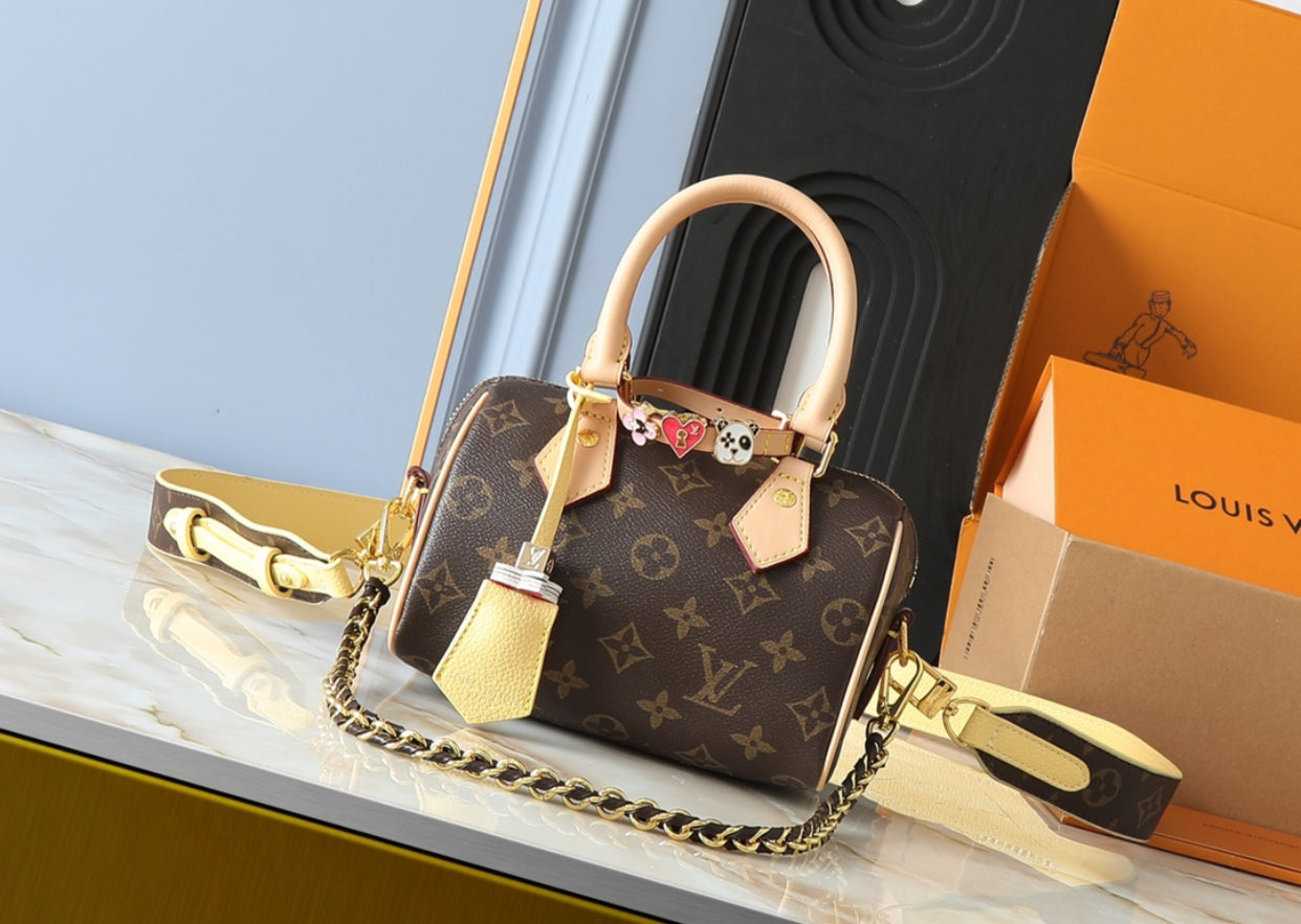 Brown monogram luxury hand bag