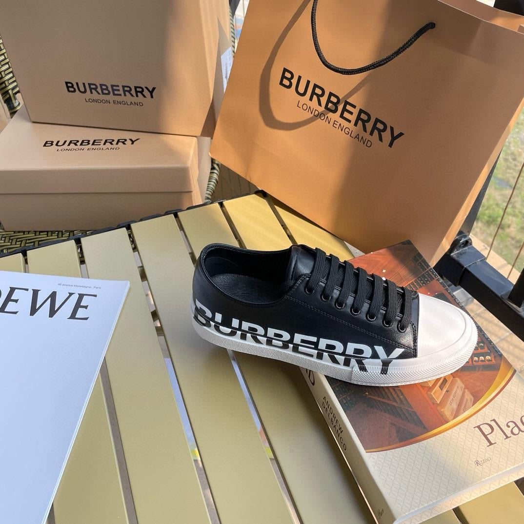 Black berry shoes with box