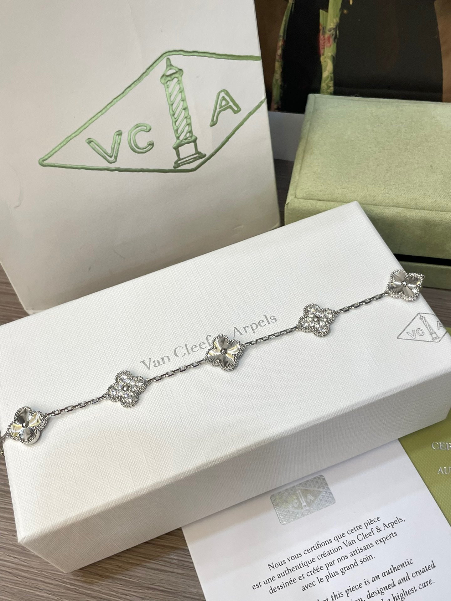 Silver clover bracelet with box