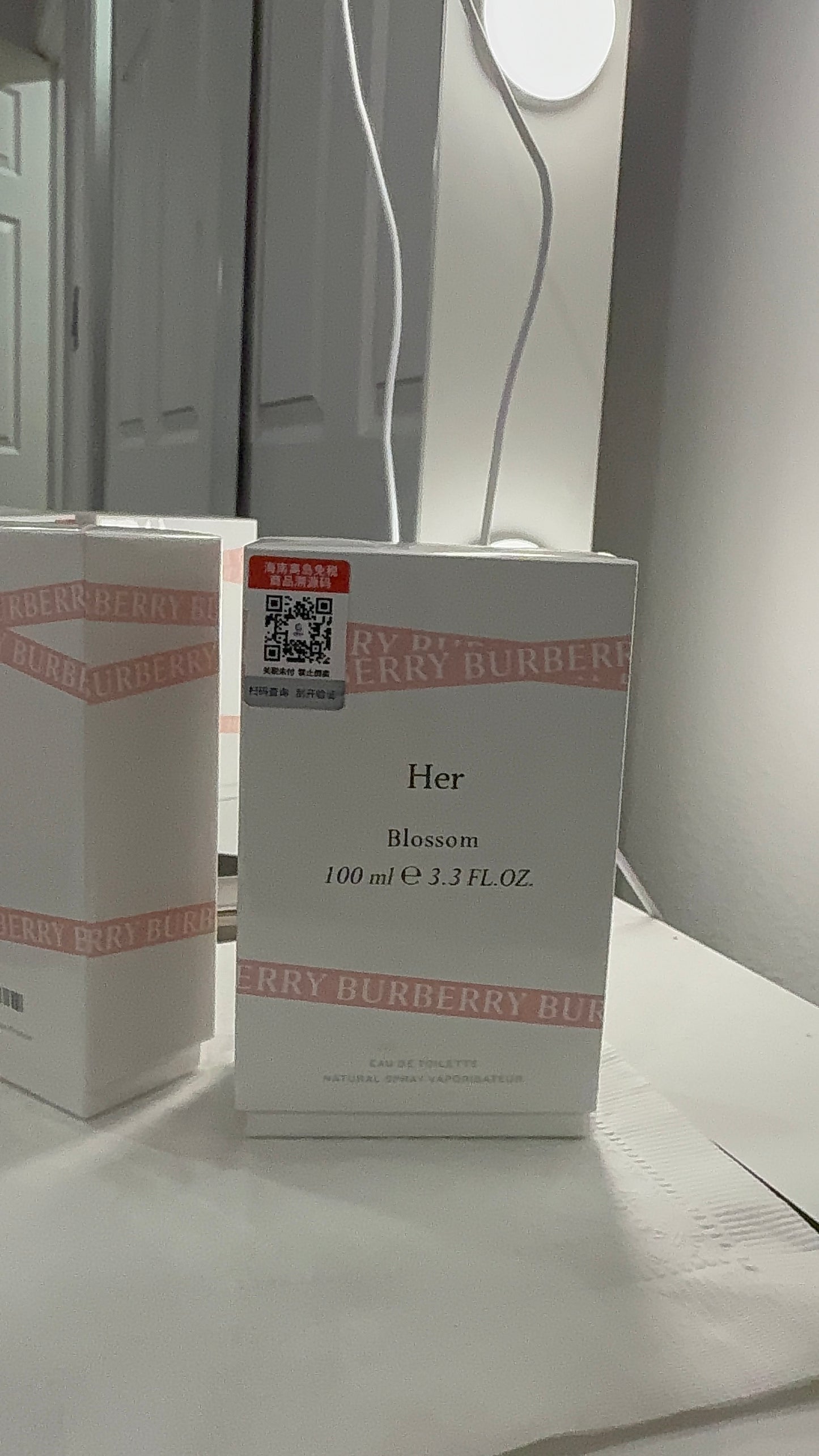 Pink berry her perfume