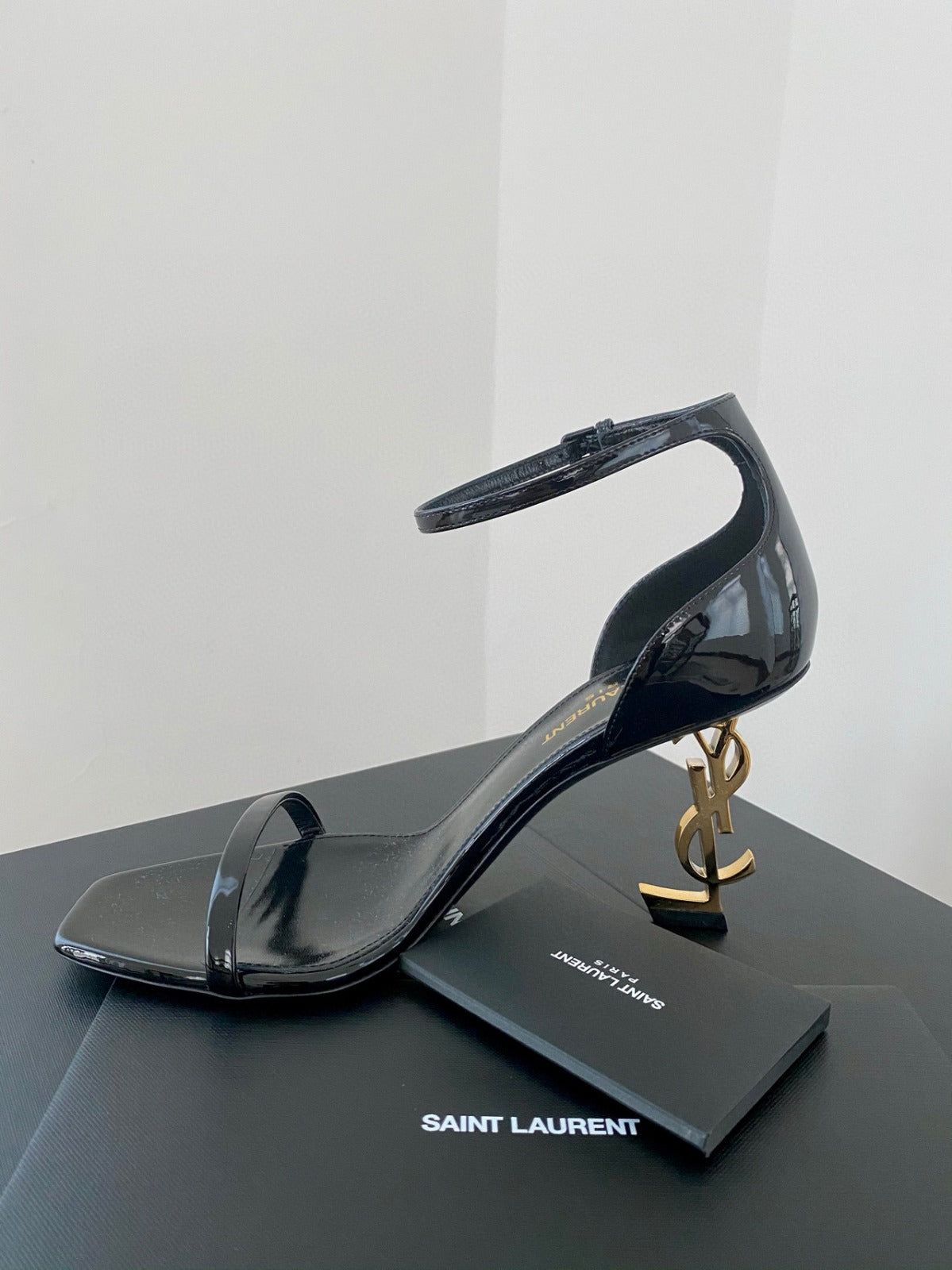 Black/gold heels