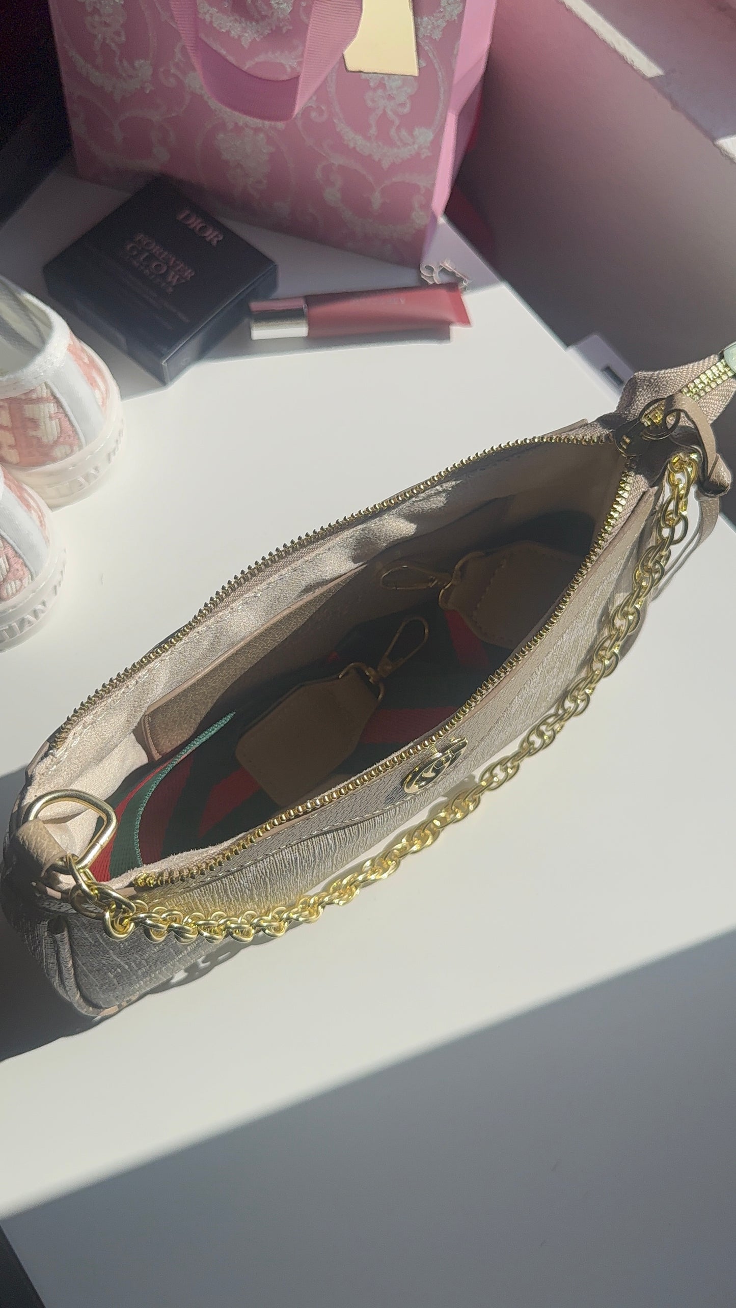 Light brown Gg purse