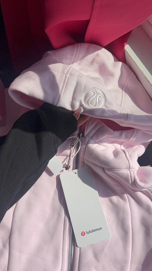 🎀Baby pink Lulu zip up hoodie