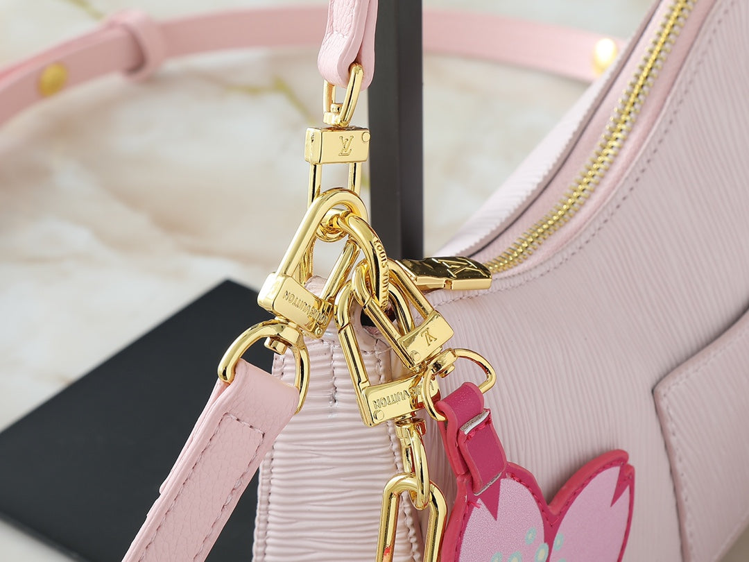 Pink purse
