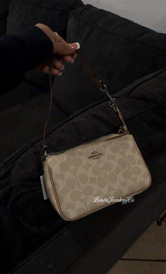 Mini brown hand purse