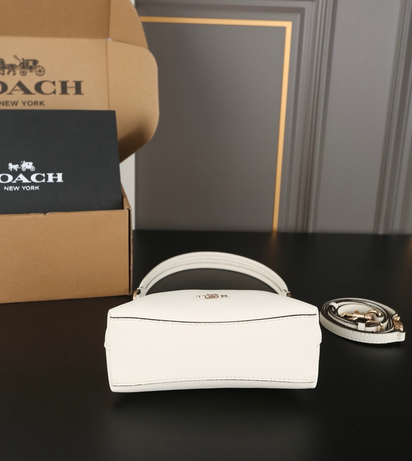 White purse- no box