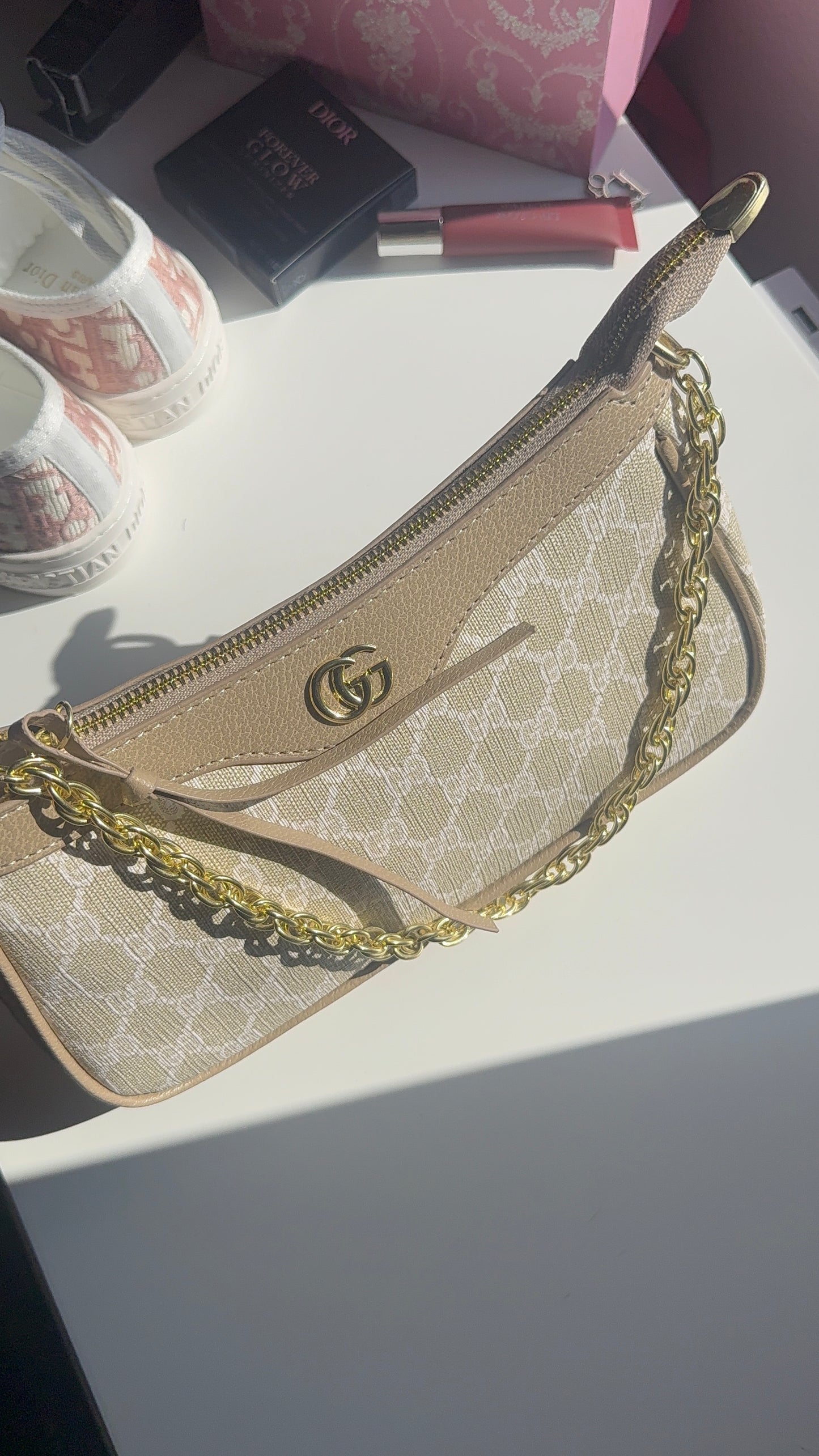 Light brown Gg purse