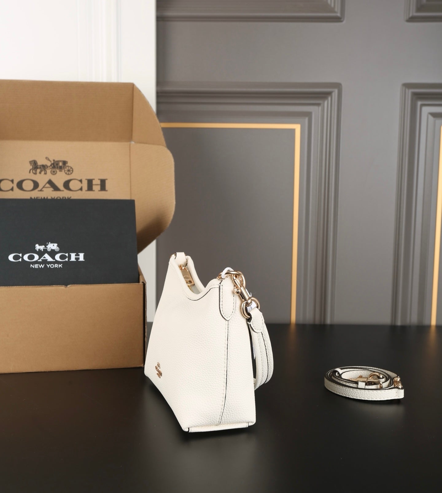 White purse- no box