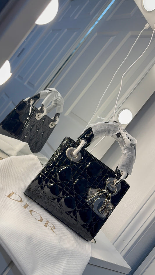 High quality black DR purse