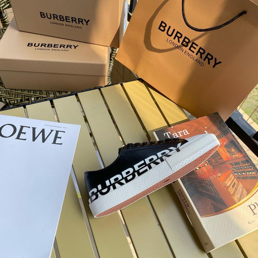 Black berry shoes with box