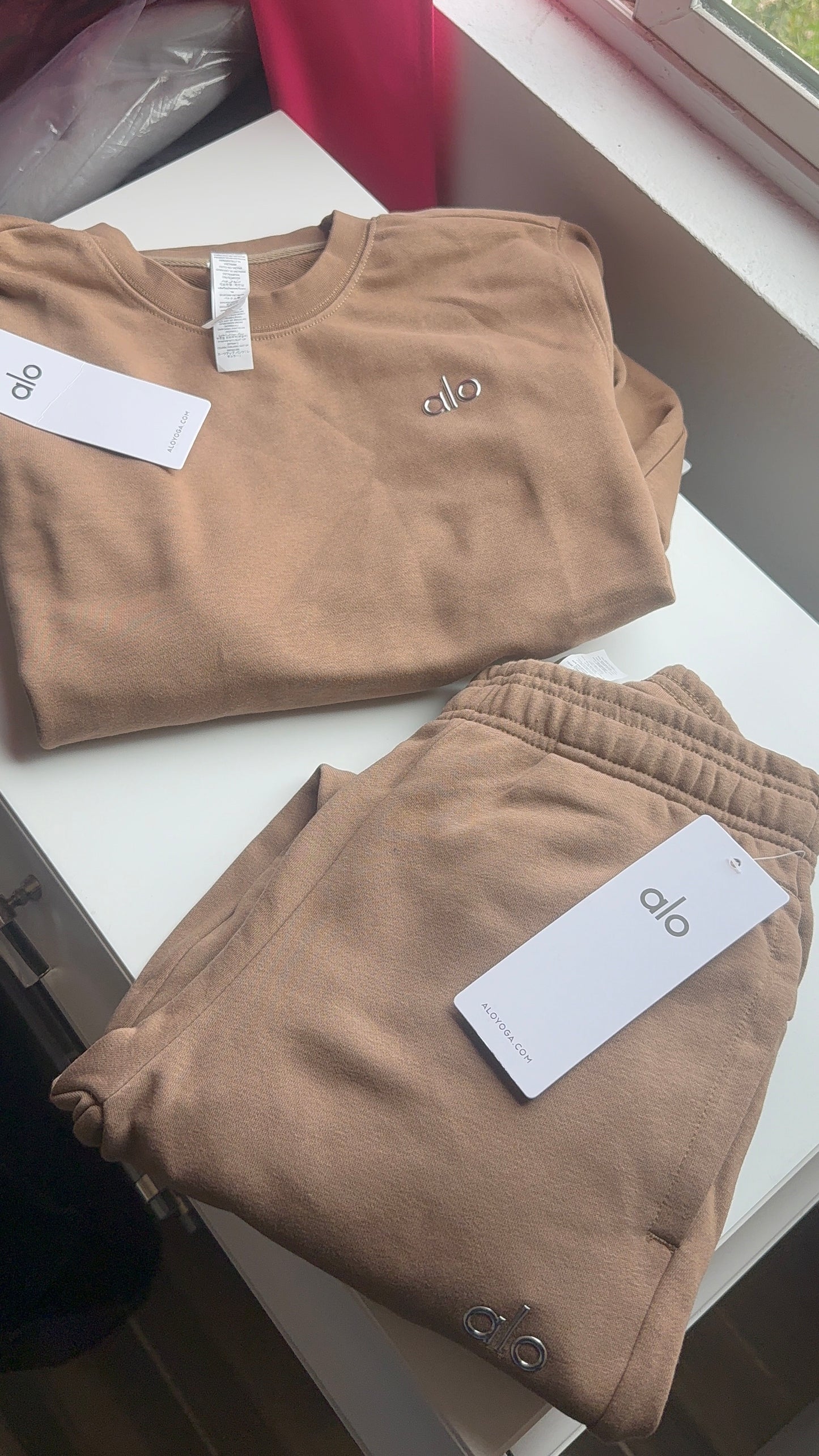 Light brown set of crewneck & sweats