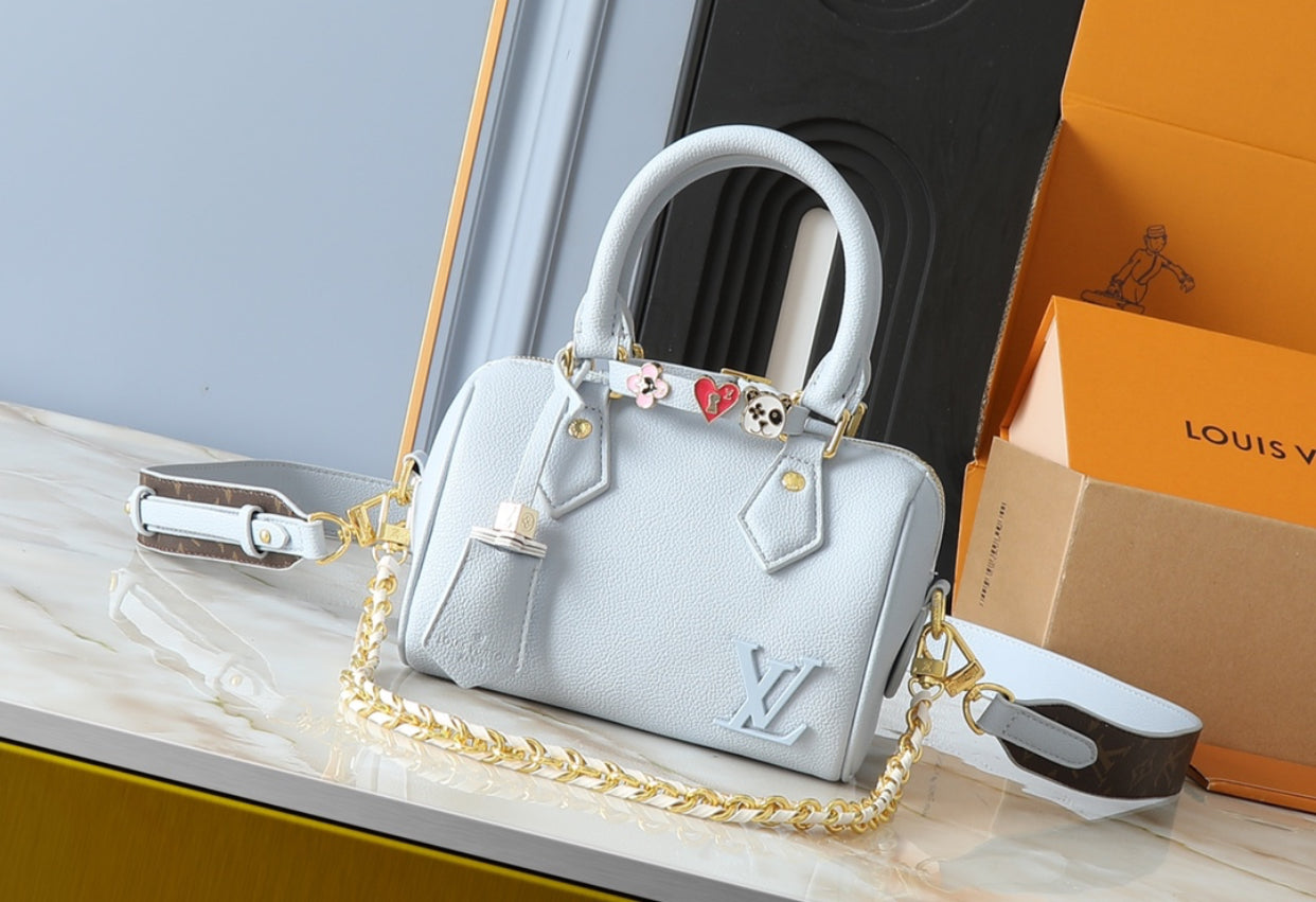 Baby blue luxury hand bag