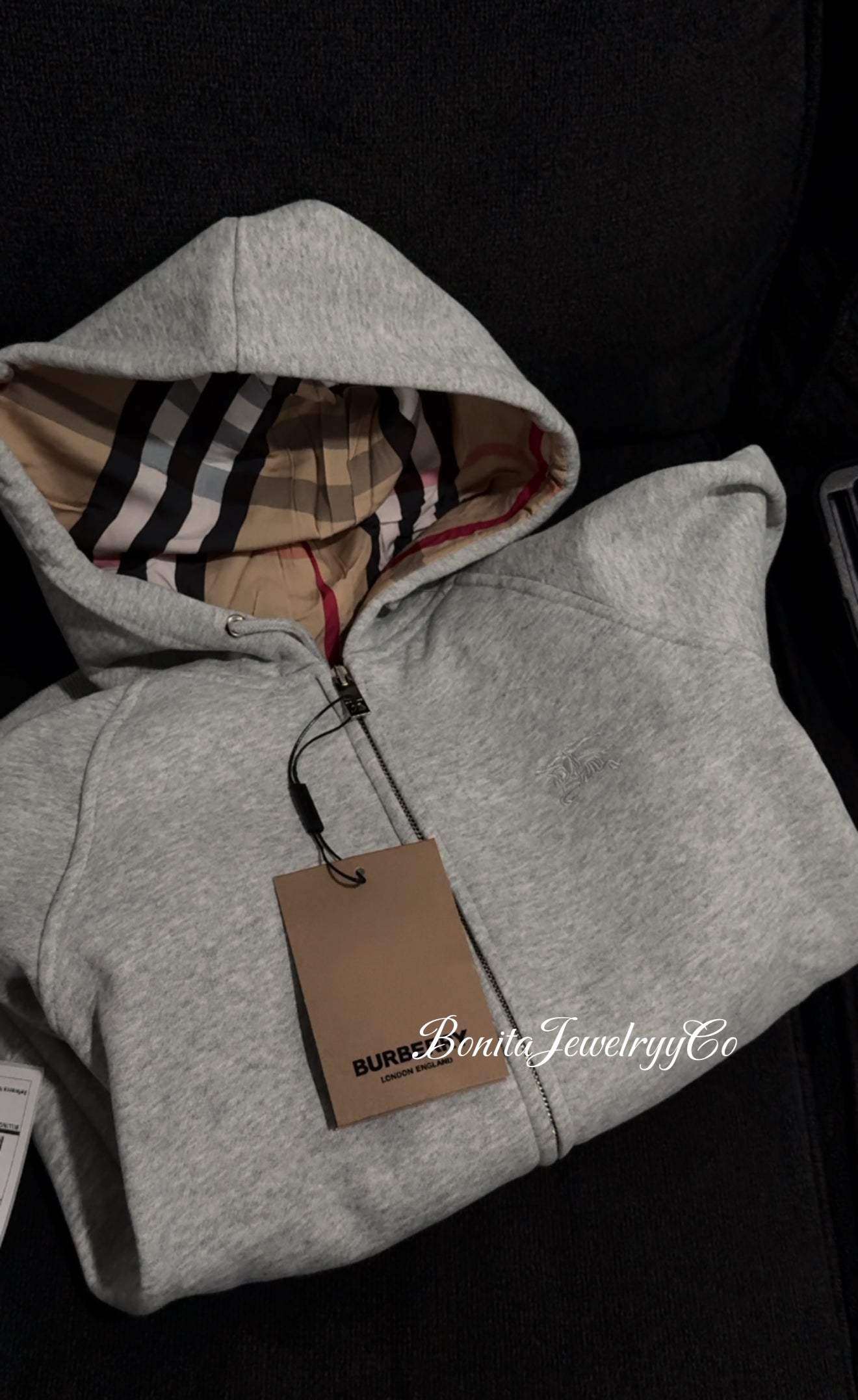 Unisex Berry jacket  - available in black and gray ( 100% cotton )