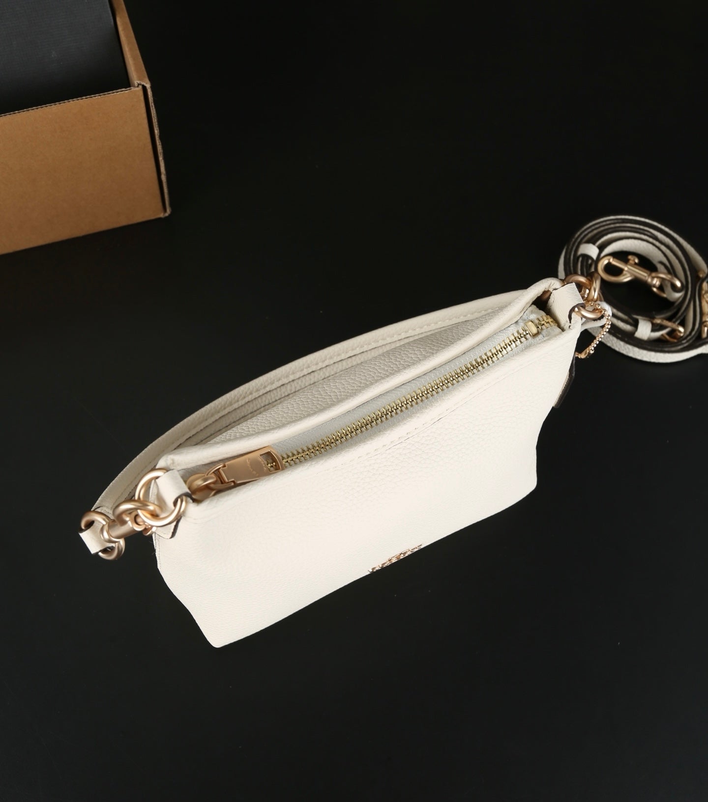 White purse- no box