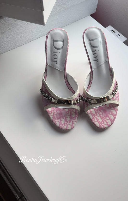 Pink heels