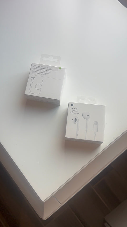 Wired earphones